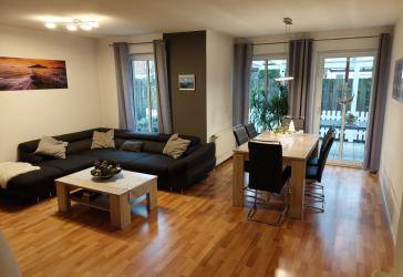 Echter Freiraum: Attraktive 3-Zimmer-Wohnung mit großer Terrasse und großem Gartenanteil