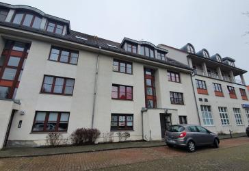 2 Zimmer in Strausberg mit Einbauküche und Balkon