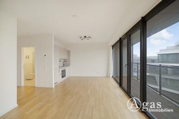 DACHGESCHOSS mit Weitblick! 2 Zimmer Wohnung mit ca. 62 m², EBK und Privat-Gym in Berlin-Mitte! – Vorschaubild 3
