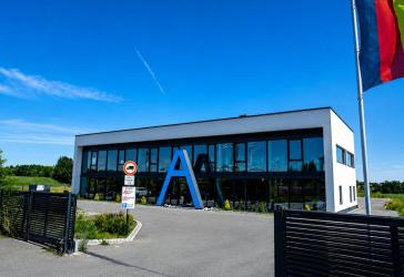 Provisionsfrei: 2.570 m² Produktion/Lager/Büro für Eigennutzer & Kapitalanleger