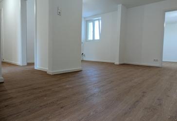 Zentraler geht's kaum: 4-Zimmer-Wohnung (ca. 90 m²) direkt am ZOB Reutlingen