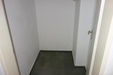 EXKLUSIV BILK NÄHE UNI HELL + RUHIG RENOVIERT KOMPLETT PARKETT DUSCHBAD TG-STELLPL. 1.OG / AUFZUG – Düsseldorf – Vorschaubild 11