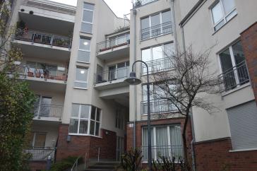 EXKLUSIV BILK NÄHE UNI HELL + RUHIG RENOVIERT KOMPLETT PARKETT DUSCHBAD TG-STELLPL. 1.OG / AUFZUG – Düsseldorf – Vorschaubild 16