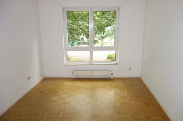 EXKLUSIV BILK NÄHE UNI HELL + RUHIG RENOVIERT KOMPLETT PARKETT DUSCHBAD TG-STELLPL. 1.OG / AUFZUG – Düsseldorf – Vorschaubild 4