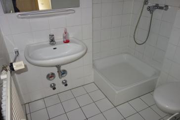 EXKLUSIV BILK NÄHE UNI HELL + RUHIG RENOVIERT KOMPLETT PARKETT DUSCHBAD TG-STELLPL. 1.OG / AUFZUG – Düsseldorf – Vorschaubild 8