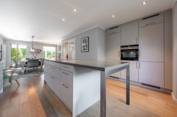 Bauhausvilla mit vielen Extras und Grundstück mit Wald – 22397 Hamburg – Vorschaubild 12
