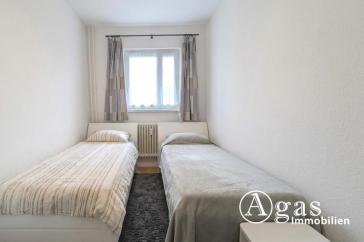 Helle vermietete 2-Zimmer-Wohnung mit Aufzug und Balkon in Berlin Charlottenburg zum Verkauf – Berlin – Vorschaubild 3