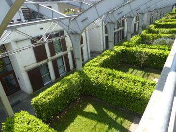 EXKLUSIVE WOHNUNG LUXURIÖS MÖBLIERT IN AUßERGEWÖHNLICHER LAGE SÜD-BALKON PARKETT NÄHE VOLKSGARTEN – Düsseldorf – Vorschaubild 12