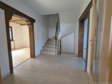 EINZIEHEN UND WOHL FÜHLEN - IM SCHÖNEN WOHNGEBIET VON AUBING, VERKEHRSBERUHIGT, MIT TERRASSEN & BALKON – München – Vorschaubild 2