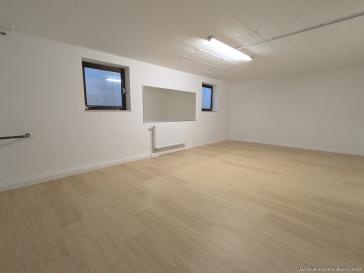 EINZIEHEN UND WOHL FÜHLEN - IM SCHÖNEN WOHNGEBIET VON AUBING, VERKEHRSBERUHIGT, MIT TERRASSEN & BALKON – München – Vorschaubild 17