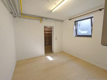 EINZIEHEN UND WOHL FÜHLEN - IM SCHÖNEN WOHNGEBIET VON AUBING, VERKEHRSBERUHIGT, MIT TERRASSEN & BALKON – München – Vorschaubild 18