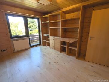 EINZIEHEN UND WOHL FÜHLEN - IM SCHÖNEN WOHNGEBIET VON AUBING, VERKEHRSBERUHIGT, MIT TERRASSEN & BALKON – München – Vorschaubild 9