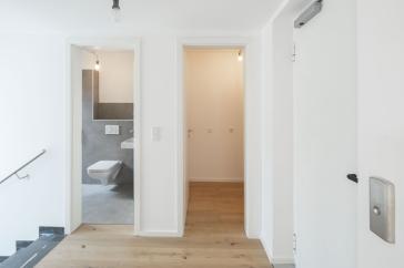 Gut ausgestattete 3 Zimmer-Wohnung mit Dachterrasse & Einbauküche in Düsseldorf Pempelfort – Düsseldorf – Vorschaubild 11