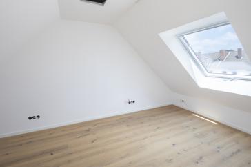 Gut ausgestattete 3 Zimmer-Wohnung mit Dachterrasse & Einbauküche in Düsseldorf Pempelfort – Düsseldorf – Vorschaubild 18