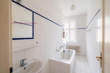 *neu - bezugsfrei* Denkmalgeschützte 3-Zimmer-Wohnung mit Balkon an der Karl-Marx-Allee – Vorschaubild 8