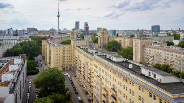 *neu - bezugsfrei* Denkmalgeschützte 3-Zimmer-Wohnung mit Balkon an der Karl-Marx-Allee – Vorschaubild 10