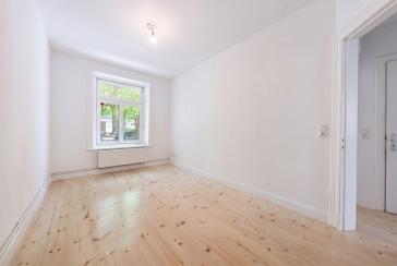Stilvoll sanierte und frei lieferbare Altbauwohnung in Bestlage -unmittelbare Nähe zum Mühlenkamp – 22301 Hamburg – Vorschaubild 15