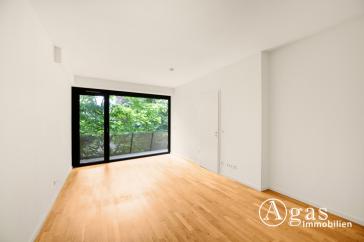 WIE EIN BAUMHAUS! Gemütliche 2 Zimmer Wohnung mit ca. 78m², EBK, Concierge und Gym in Berlin-Mitte! – Vorschaubild 3