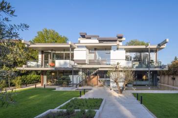 Property thumbnail 2