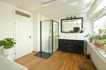Exklusive 3-Zimmer-Wohnung mit Balkon, Einbauküche, Garage und Stellplatz in Düsseldorf Düsseltal – Düsseldorf – Vorschaubild 11