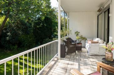 Exklusive 3-Zimmer-Wohnung mit Balkon, Einbauküche, Garage und Stellplatz in Düsseldorf Düsseltal – Düsseldorf – Vorschaubild 8