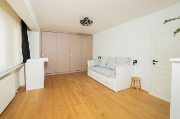 Exklusive 3-Zimmer-Wohnung mit Balkon, Einbauküche, Garage und Stellplatz in Düsseldorf Düsseltal – Düsseldorf – Vorschaubild 10