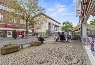 Vorschaubild Wohn - und Geschäftshaus