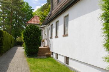 Erstklassiges Wohnen in diskreter Lage von Zehlendorf – Berlin – Vorschaubild 2