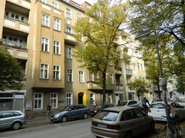 Etagenwohnung in Berlin zu verkaufen.