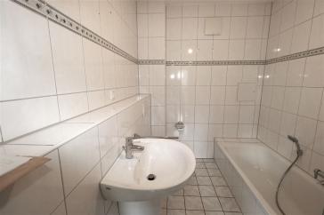 Schicke 2-Zi-DG-Whg mit Süd-Ost-Loggia in sehr guter Lage von DU-Neumühl – 47167 Duisburg – Vorschaubild 15