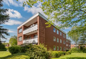 HELLE, RUHIGE UND GEPFLEGTE WOHNUNG MIT GROSSEM BALKON NAHE BERNER GUTSPARK MIT PERFEKTER ANBINDUNG!