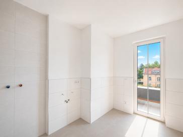ERSTBEZUG - 4-ZIMMER WOHNUNG MIT GARTEN – 1219 Dresden – Vorschaubild 12