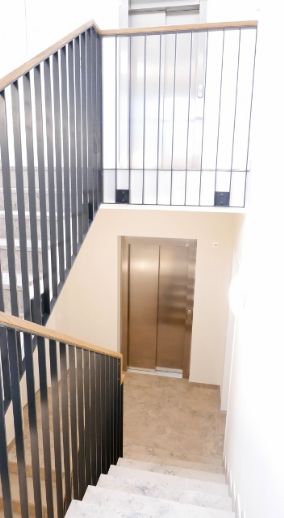 Neuwertige 2-Zimmer-Wohnung, barrierefrei, Süd-Balkon, hochwertig ausgestattet, Einbauküche, Eigenbedarf möglich – 10557 Berlin – Vorschaubild 16