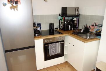 KOMFORT WOHNUNG IN URDENBACH HELL UND RUHIG KOMPLETT LAMINAT WANNENBAD 2 ZIMMER / 3. ETAGE (DG) – Düsseldorf – Vorschaubild 4