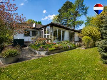 Einfamilienhaus in Berlin-Lichtenrade mit Keller, Garage, 5 Zimmer|596 m² Grundstück|Kamin & Garten!