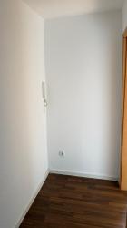 Frisch renovierte 2-Zimmer-Dachgeschoss-Wohnung mit neuem Bad und Garage in Gelsenkirchen-Horst – Gelsenkirchen – Vorschaubild 8