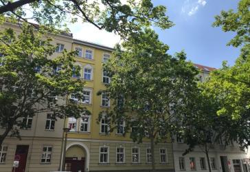 Mehrfamilienhaus mit 19 bezugsfreien Wohnungen, sanierter Altbau, gefragte Wohnlage, weiteres Ausbaupotenzial + 260 m2