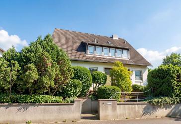 WRS Immobilien - käuferprovisionsfrei - Wiesbaden-Bierstadt - Villa in ruhiger bevorzugter Wohnlage