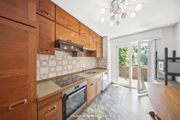 CHARMANT: Vermietete Eigentumswohnung mit 2 Balkonen und Garage in beliebter Lage der Oststadt – Karlsruhe – Vorschaubild 4