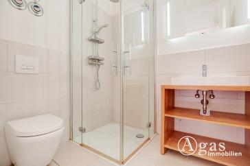 Großzügige und helle 3 Zimmer Wohnung mit ca. 85m², EBK, Concierge und Gym in Berlin-Mitte! – Vorschaubild 5