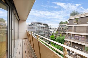 Großzügige und helle 3 Zimmer Wohnung mit ca. 85m², EBK, Concierge und Gym in Berlin-Mitte! – Vorschaubild 7