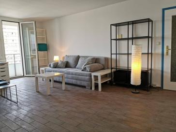 Große und helle 4 Zimmer-Wohnung mit 2 Balkonen, beste City-Infrastruktur, 270° Panorama-Blick über Berlin – 10117 Berlin – Vorschaubild 3