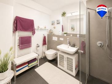 Exklusive 4-Zimmer-Wohnung mit Wasserblick, Balkon & Tiefgarage in Bestlage von Berlin-Spandau – 13585 Berlin – Vorschaubild 12