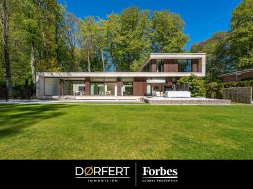 Preisgekrönte Villa„Haus am Park" -Architektonisches Statement im Grünen
