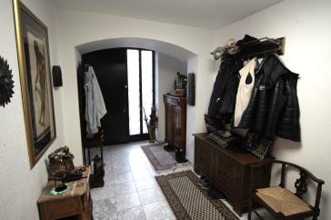 FREISTEHEND EXKLUSIV 1-2 FAM.-HS., 3 GARAGEN, 7 ZI./237 QM WFL., MARMOR, KAMIN, SAUNA IN KNITTKUHL – Düsseldorf – Vorschaubild 6