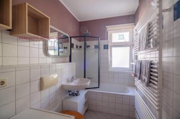 Denkmalgeschützte 4-Zimmer-Wohnung in gefragter Lage – Vorschaubild 7