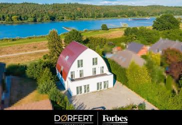 Tespe | Große helle Doppelhaushälfte auf 3 Ebenen mit 2 Balkonen, 1 Terrasse & einmaligem Elbblick