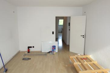 EXKLUSIV AM LESSINGPLATZ HELL + RUHIG RENOVIERT INKL. EINBAUKÜCHE LAMINAT DUSCHBAD 5. ETAGE/OBERBILK – Düsseldorf – Vorschaubild 5