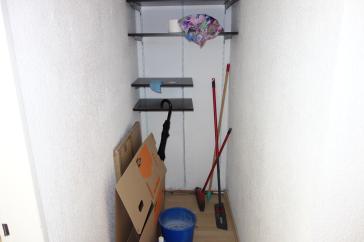 EXKLUSIV AM LESSINGPLATZ HELL + RUHIG RENOVIERT INKL. EINBAUKÜCHE LAMINAT DUSCHBAD 5. ETAGE/OBERBILK – Düsseldorf – Vorschaubild 10