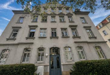 VERMIETETE 4-RAUM WOHNUNG IN RUHIGER LAGE